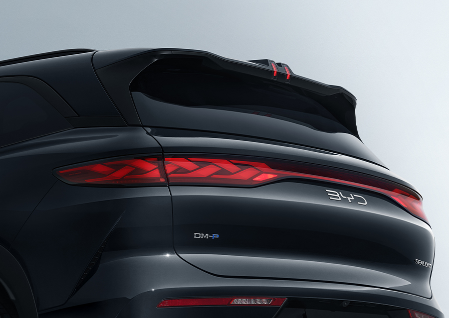 BYD SEALION 8